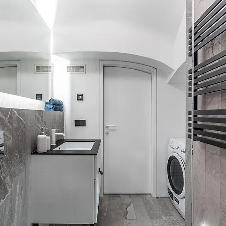 아파트 Modern, Cozy In The Most Central Area 빌뉴스